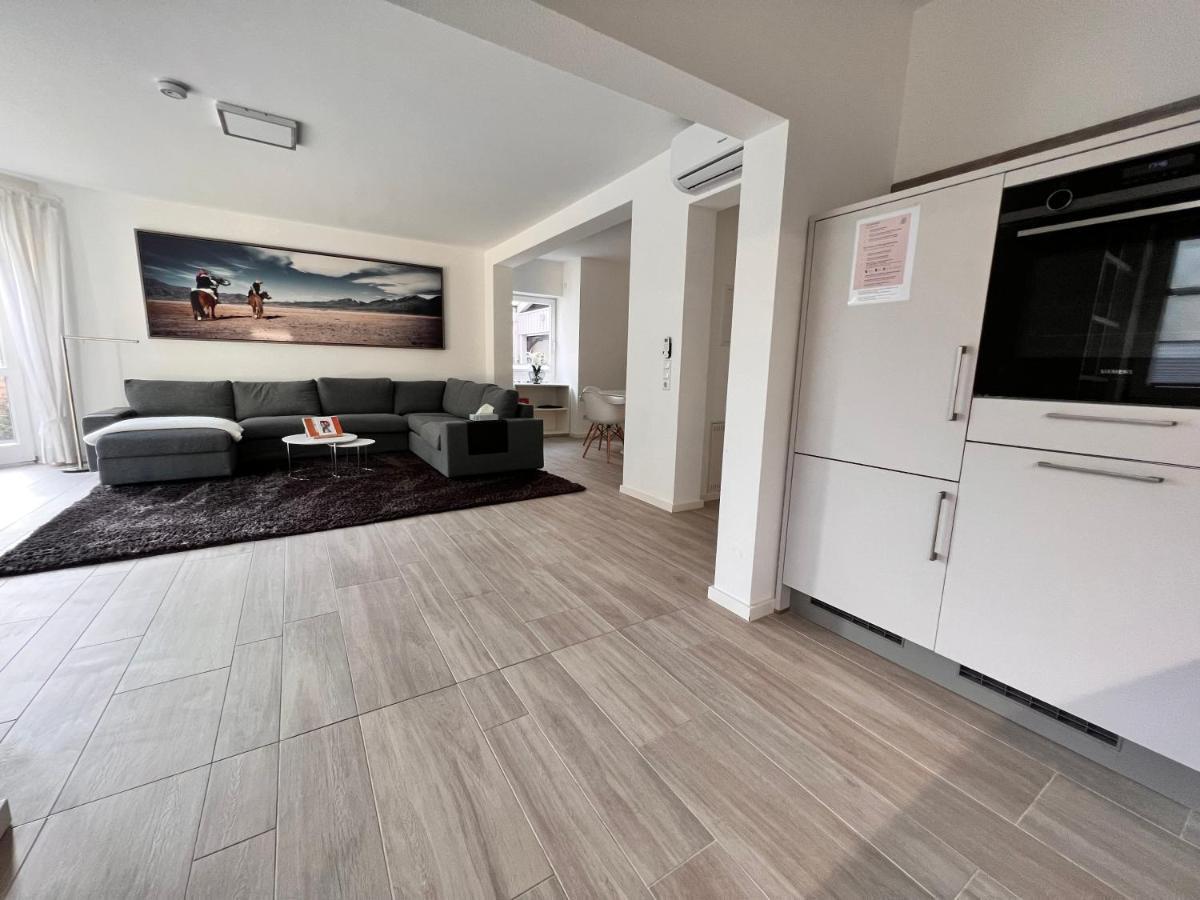 Veens Crew Home 4 Pax Dreieich Exteriör bild